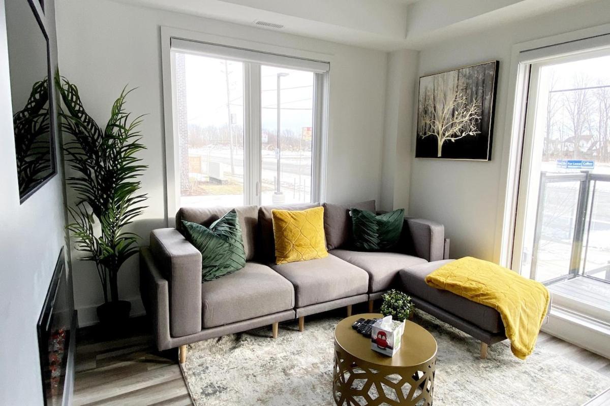 Chic Contemporary 2 Bedroom Minutes From The Falls * Niagara Falls